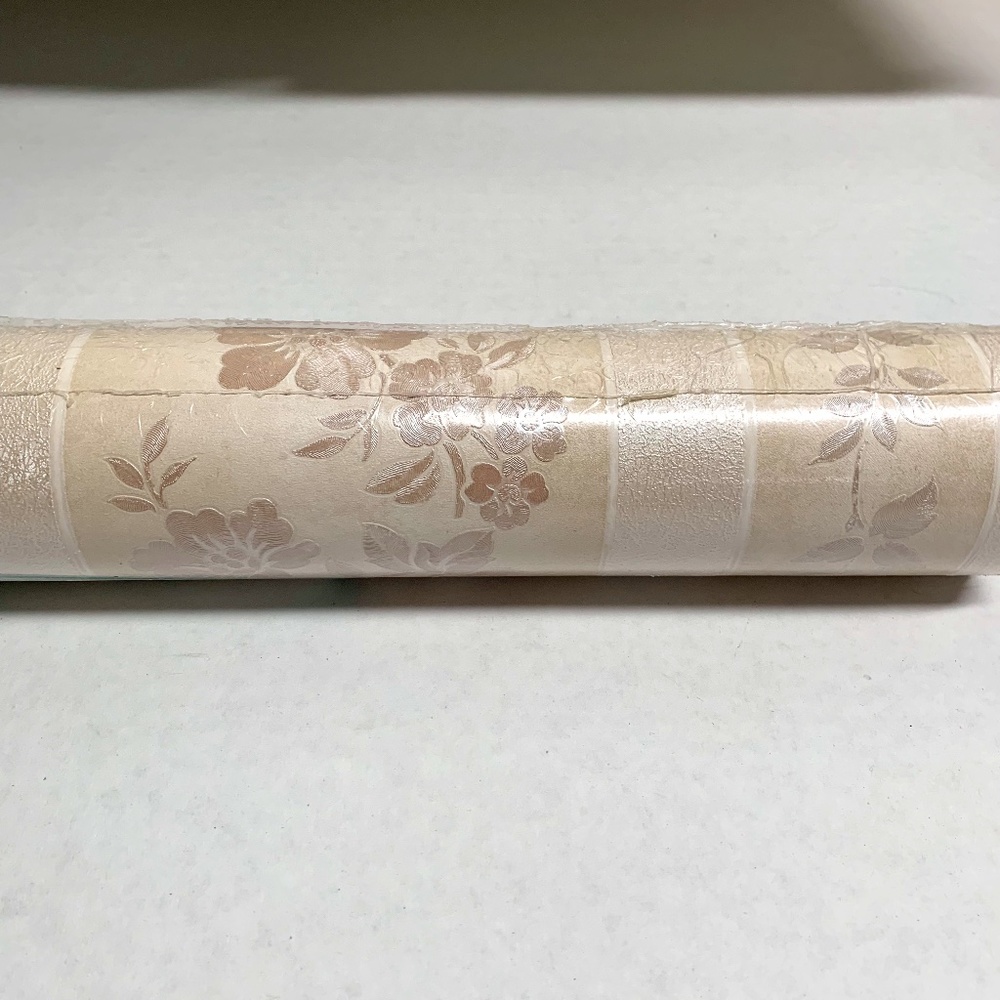 New Wall Covering Paper Prepasted Solid Sheet Vinyl Made in Italy Tan Cream Embo